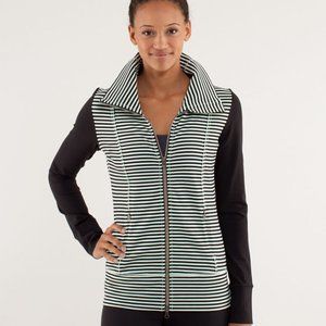 Lululemon Women Daily Yoga Jacket Full Zip Pockets Classic Stripe Black White